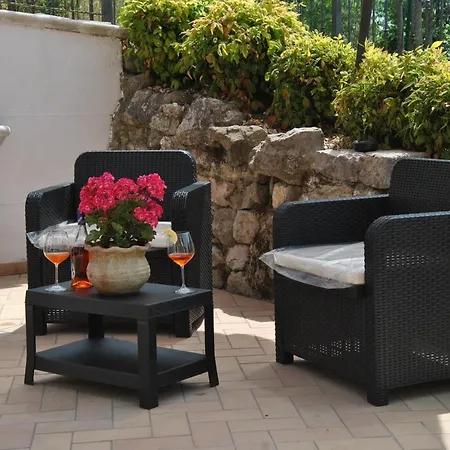 Ξενοδοχείο με διαμερίσματα Elisa 4*