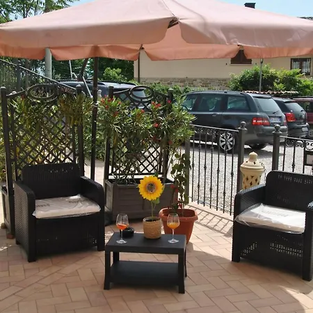 Ξενοδοχείο με διαμερίσματα Elisa 4*